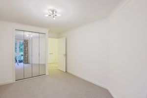 BEDROOM- click for photo gallery